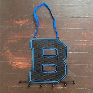 Black Blue Metal B Jewelry Hanger
